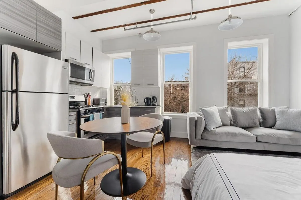 Chic Studio In The Heart Of Brooklyn New York